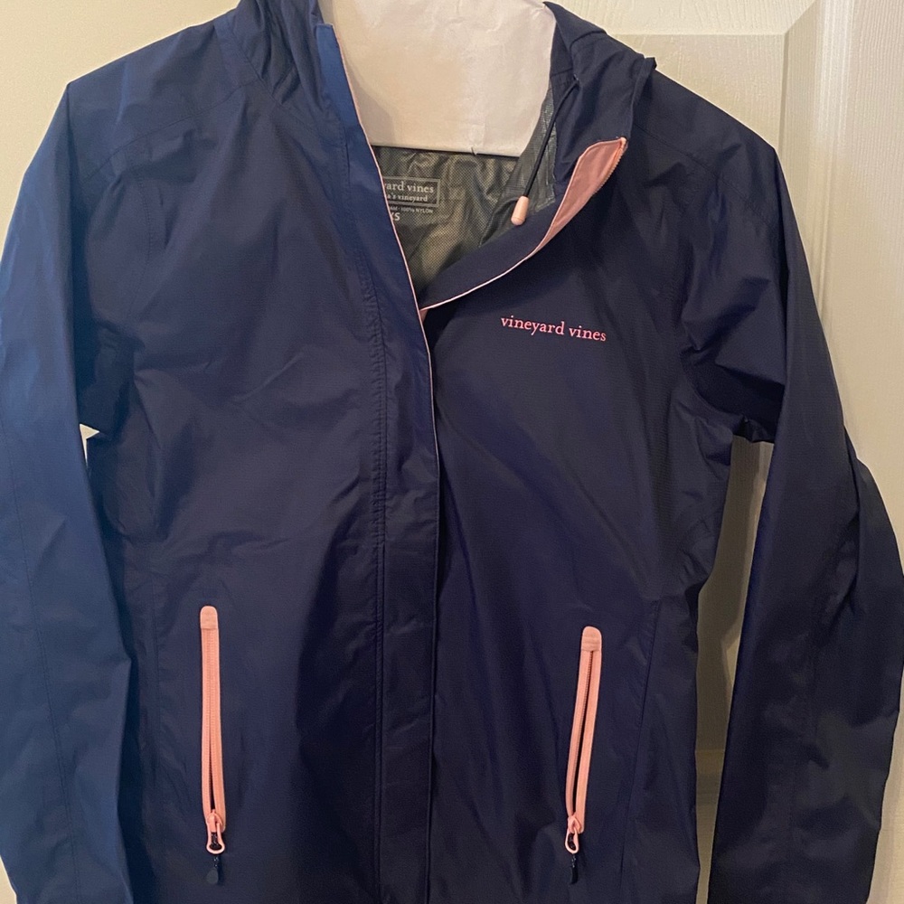 Vineyard vine rain jacket